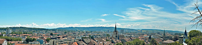 Es gibt zahlreiche Schulen Biel über die Stadt verteilt