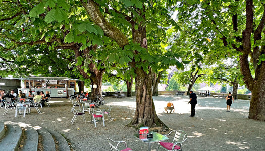 Schulen Burgdorf: Nach dem Unterricht Auszeit auf der Gebrüder Schnell Terasse nehmen