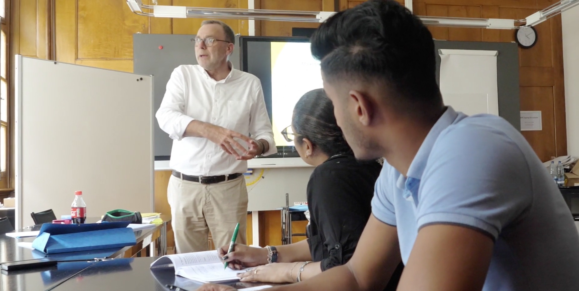 Teamarbeit bei der Ausbildung Detailhandelsspezialist