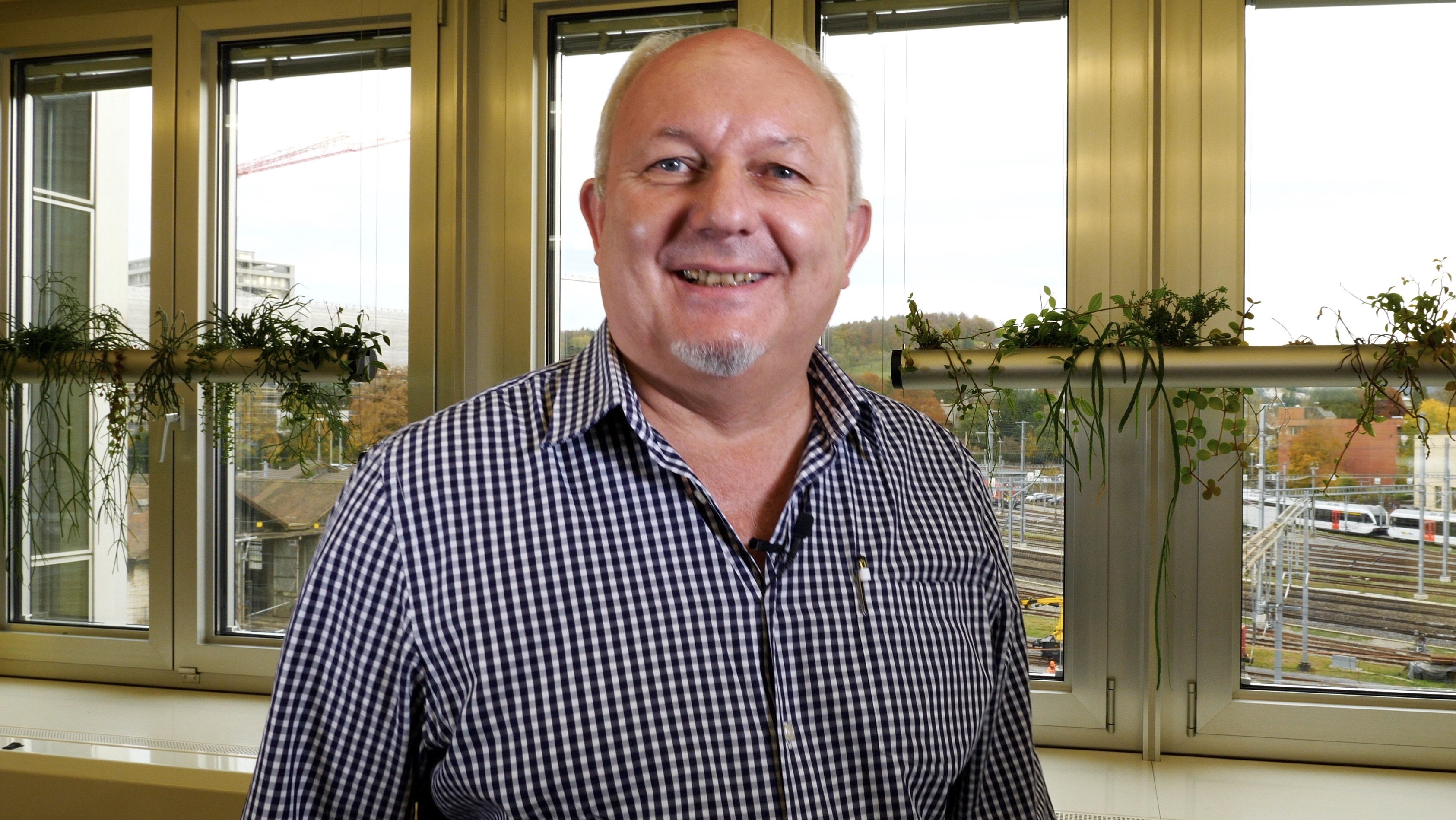 Portrait-Foto Rolf Schmalz