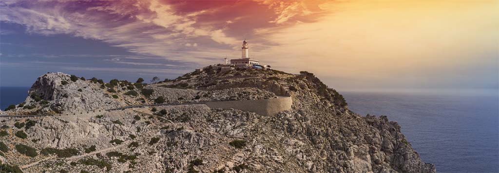 Die kurvige Strasse, die zum Cap de Formentor führt