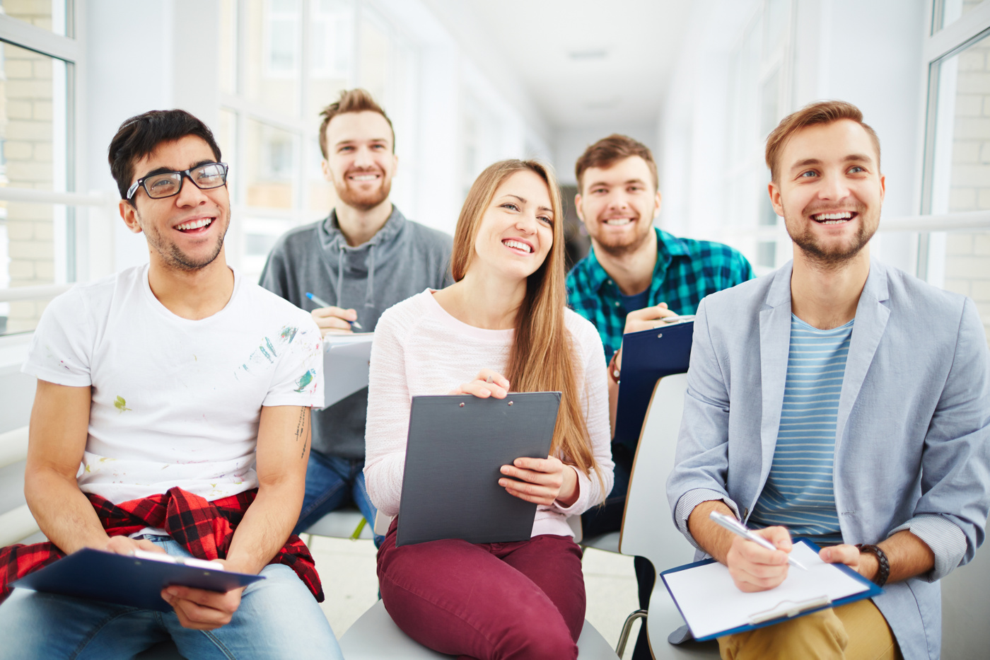 In der Ausbildung Kauffrau EFZ / Kaufmann EFZ lernen die Teilnehmenden gemeinsam Büroadministration